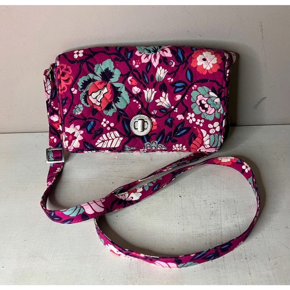 Vera Bradley Bloom Berry Turnlock Crossbody Camera Purse Bag Pink Floral